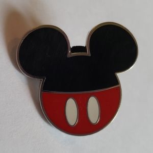 Disney trading pins